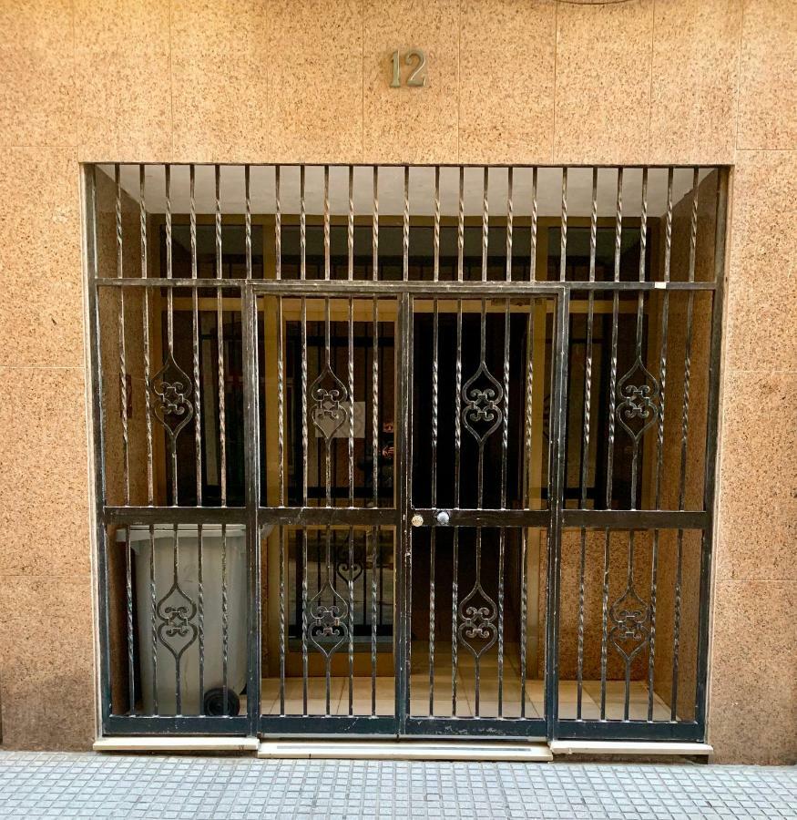 Alameda Apodaca كاديز المظهر الخارجي الصورة